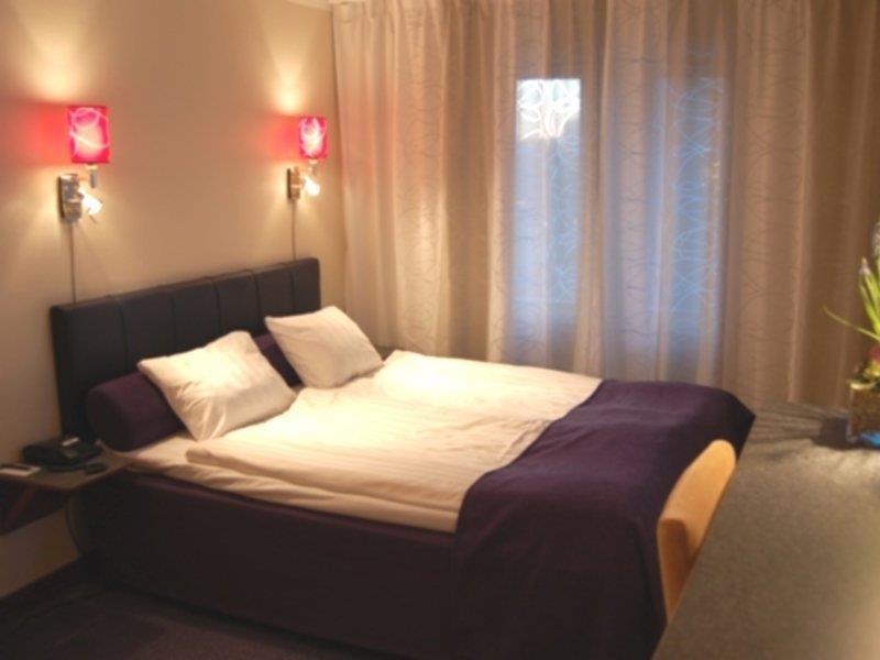 קארלסטאד Home Hotel Plaza מראה חיצוני תמונה