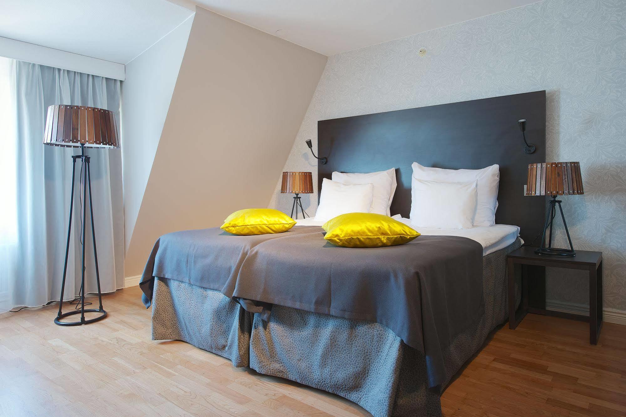קארלסטאד Home Hotel Plaza מראה חיצוני תמונה